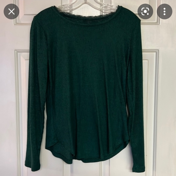 Sweater - Picture 3 of 3